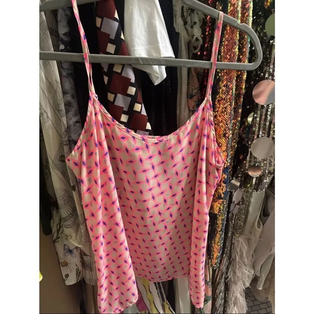 Aqua Y2K style! Women's Pink Geometric Print Spaghetti Strap Top size M